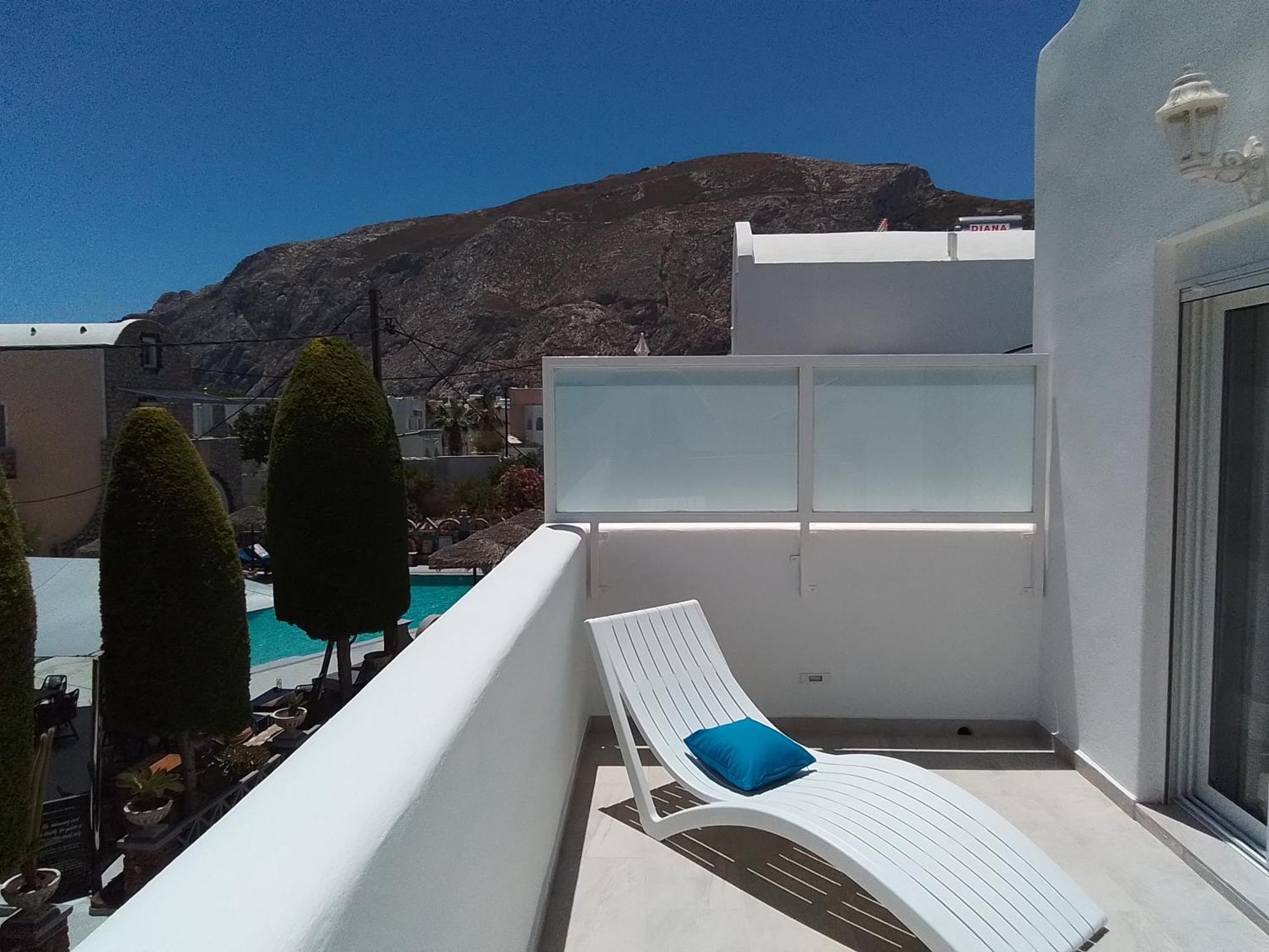 Chariot Apartments Santorini Камари Экстерьер фото