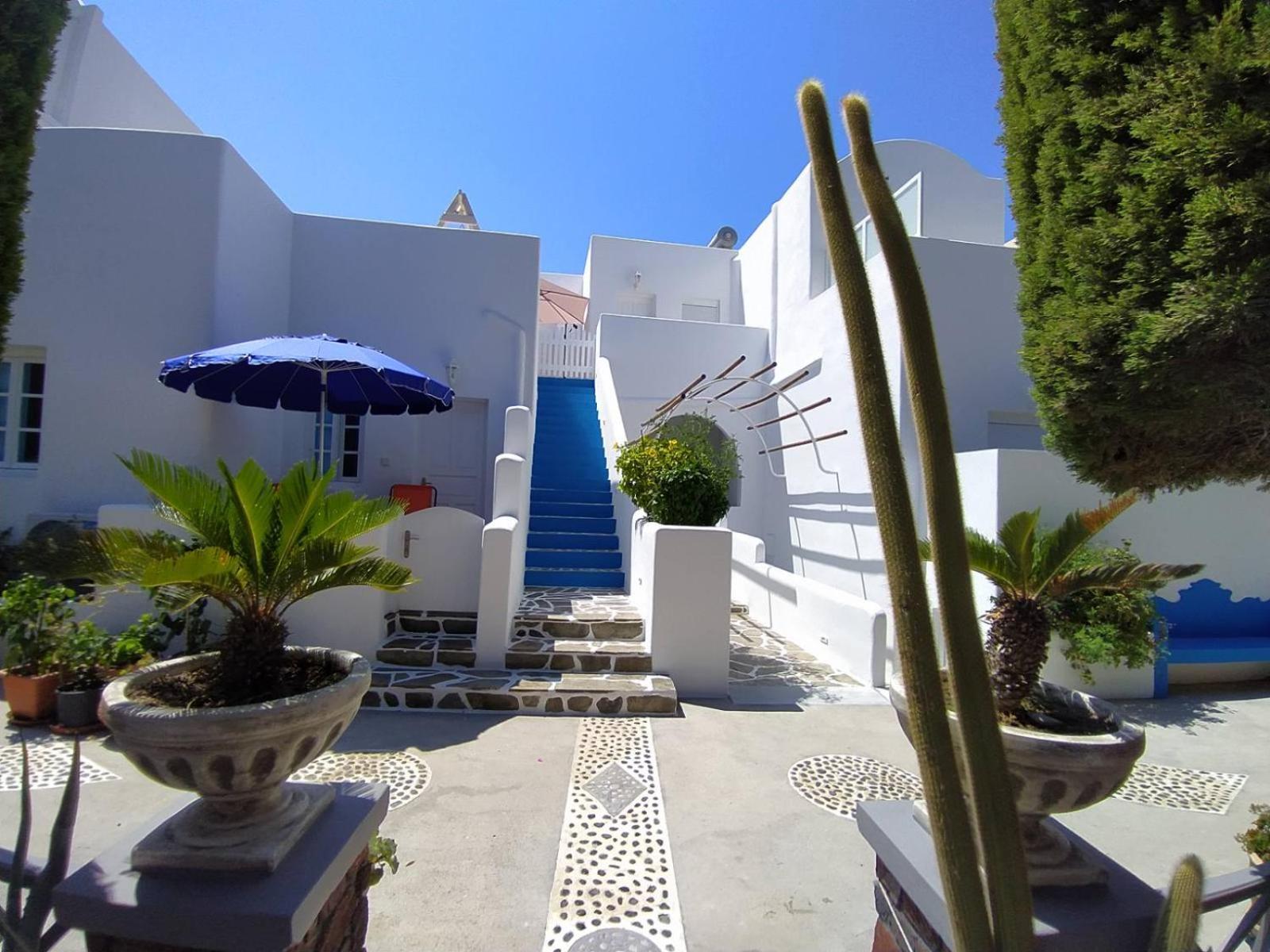 Chariot Apartments Santorini Камари Экстерьер фото