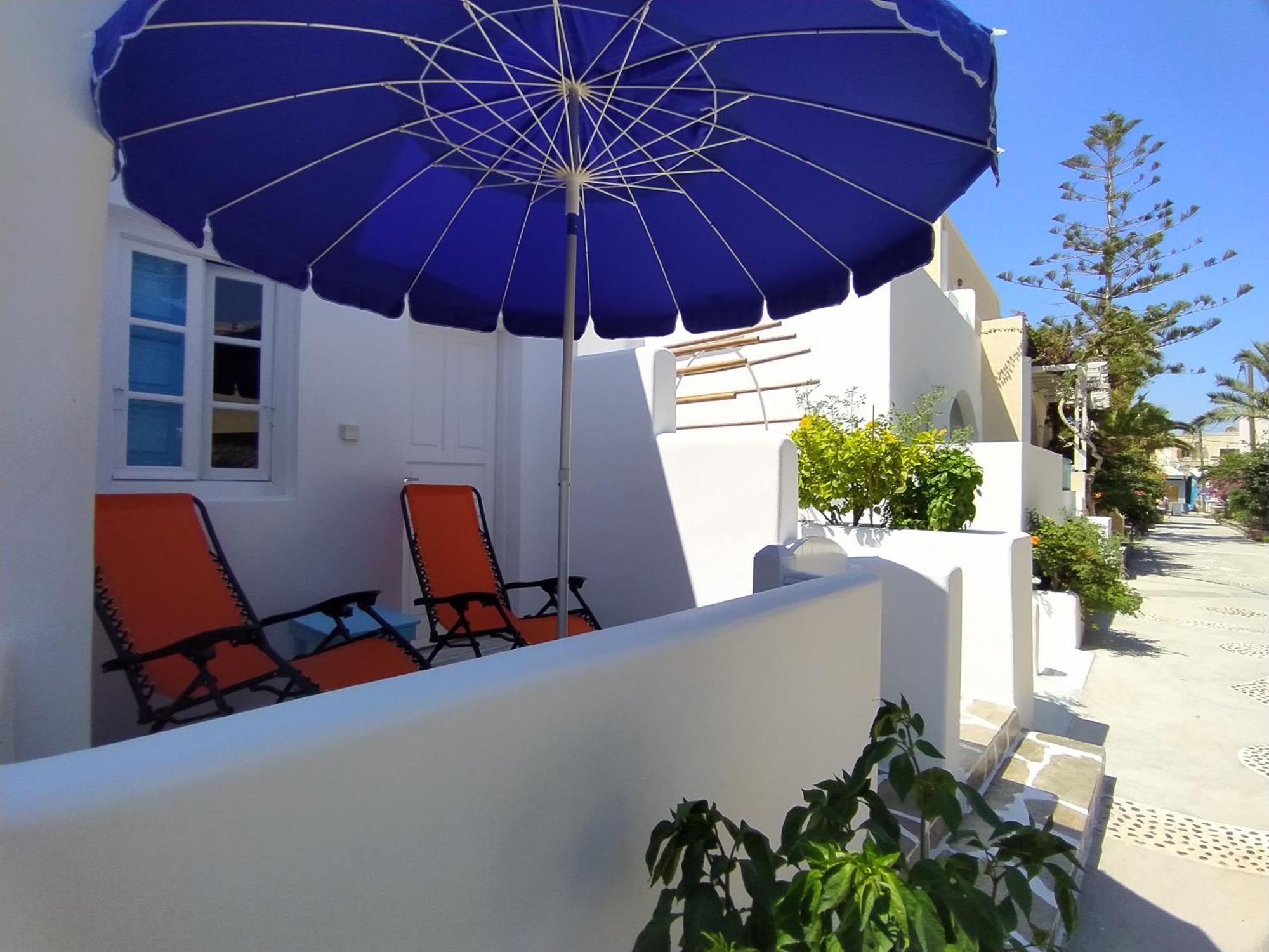 Chariot Apartments Santorini Камари Экстерьер фото
