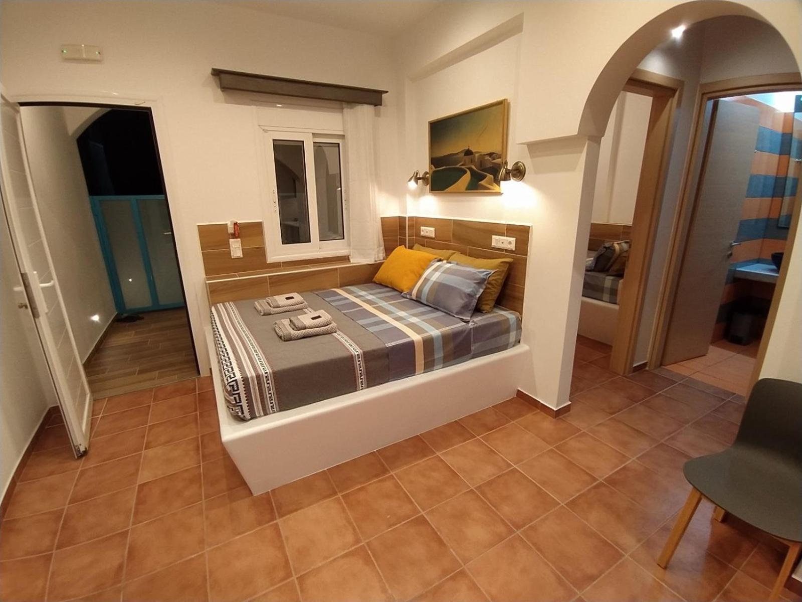 Chariot Apartments Santorini Камари Номер фото