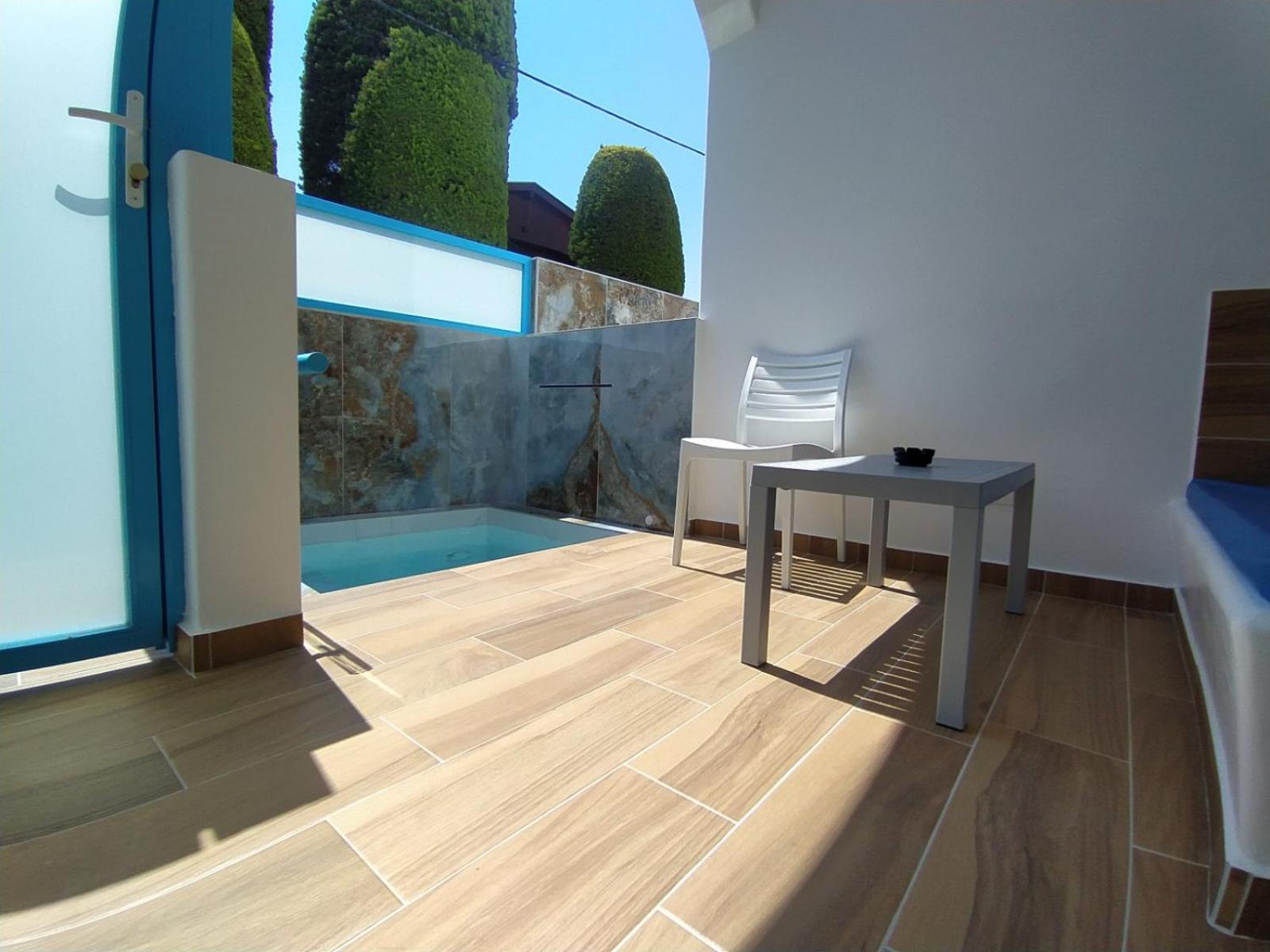 Chariot Apartments Santorini Камари Номер фото
